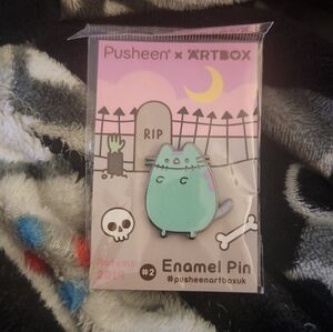 Pusheen x Artbox 2019 limited edition zombie sheen pin